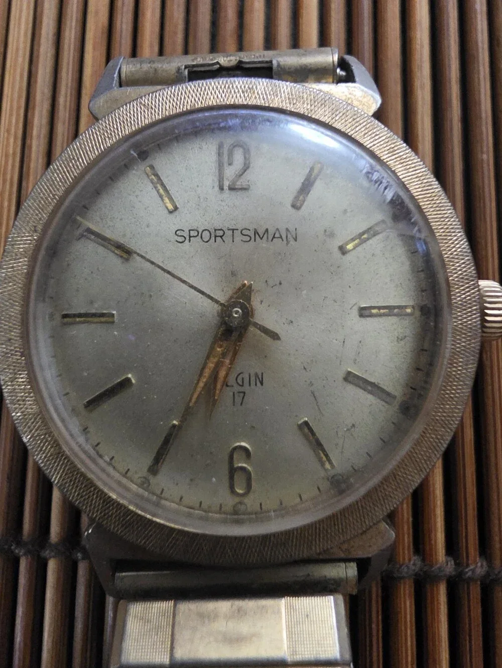 Sportsman Elgin 17 Goldtone Watch (Vintage)